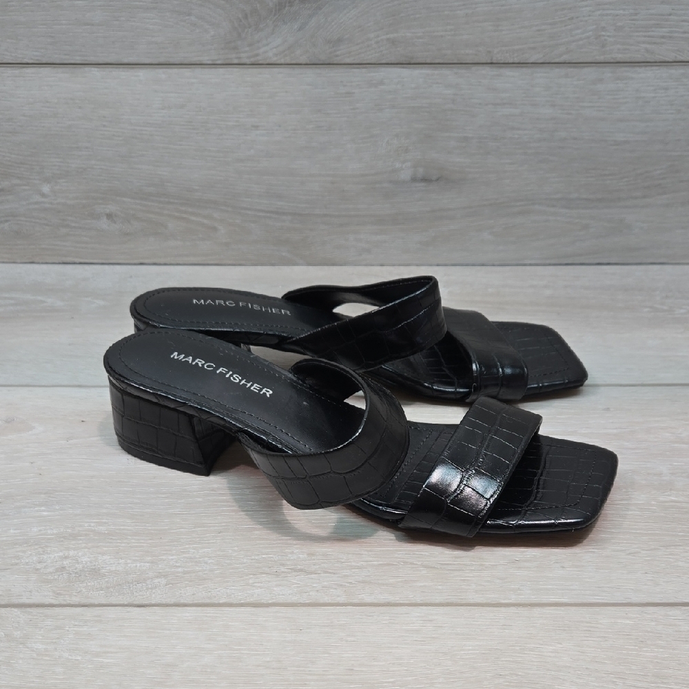 Marc Fisher Black Women's Yori Squear Toe Sandals Shoes Sz 7.5M
